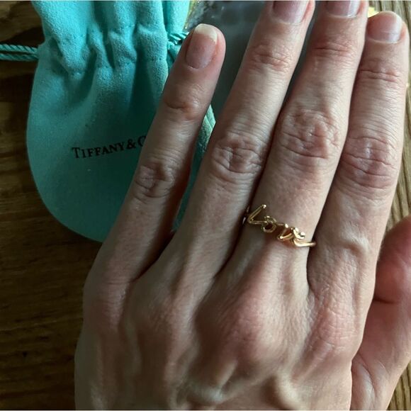 Auth. Tiffany & Co.® Paloma's Graffiti Love Ring in Rose Gold, Mini - Size 7.5 - Picture 2 of 6